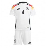 Maglia Calcio Germania Jonathan Tah #4 Prima Divisa Bambino Europei 2024 Manica Corta (+ pantaloncini)